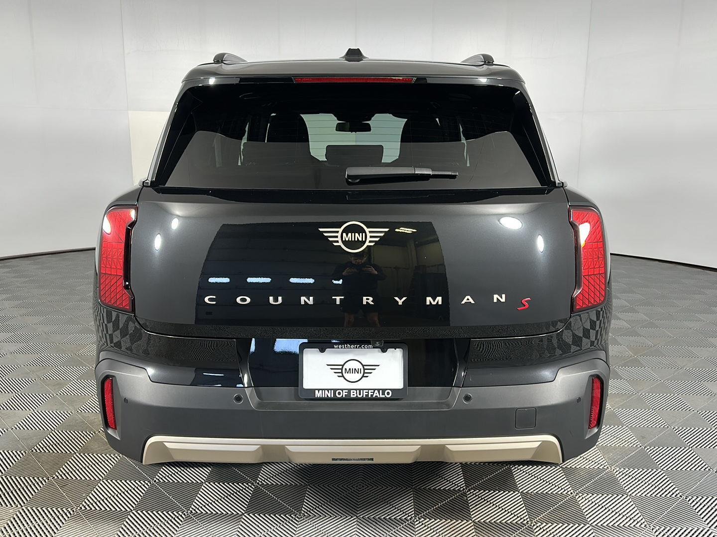 Used 2025 Midnight Black II Metallic MINI S image 22