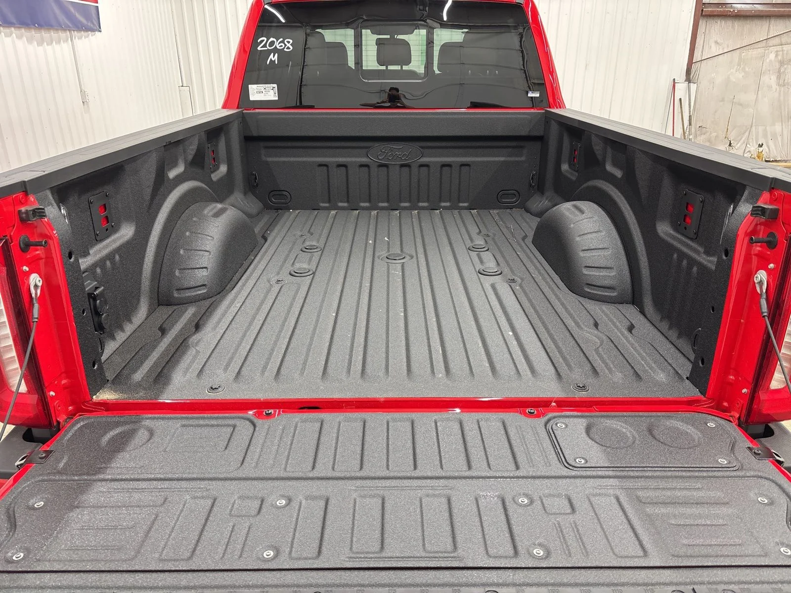 2025 Ford F-250 Super Duty Lariat - Photo 6