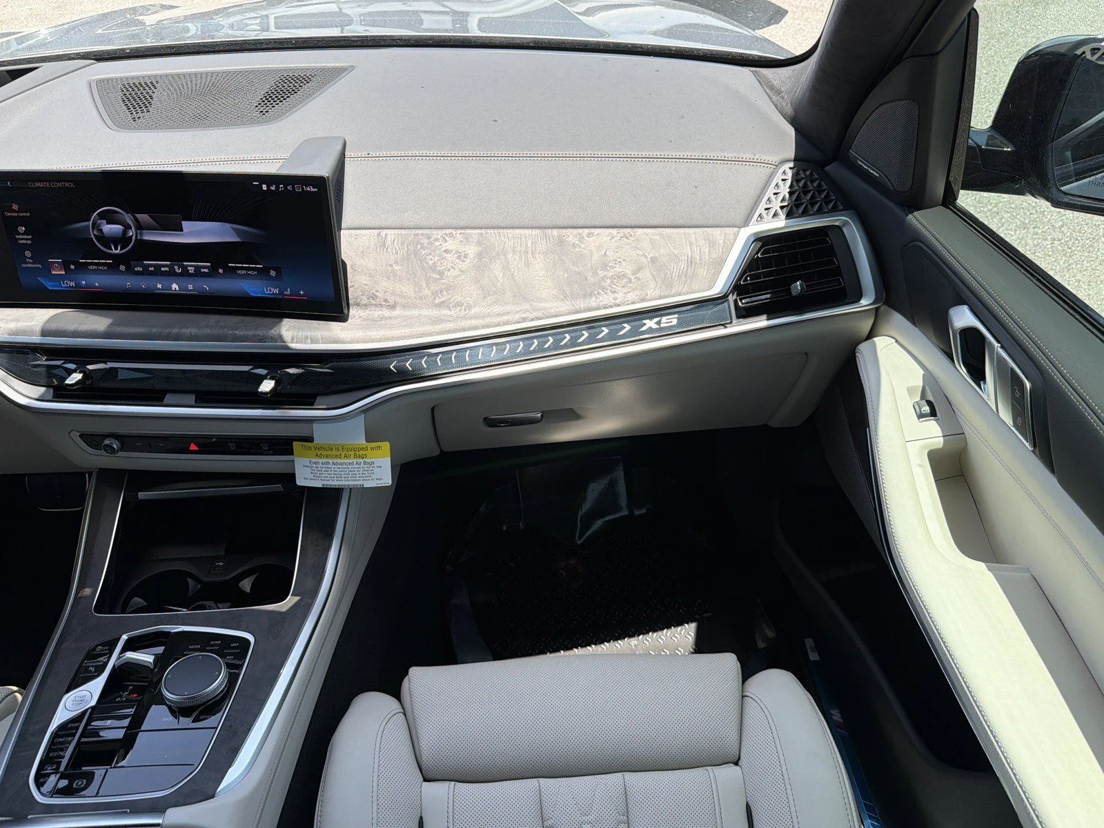 New 2026 Skyscraper Grey Metallic BMW xDrive40i image 18