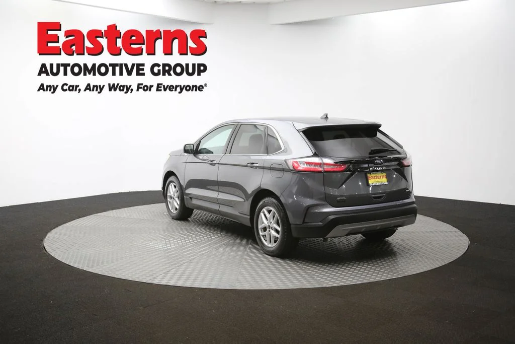 Used 2024 Gray Ford SEL image 62