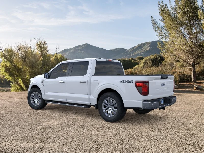New 2026 Oxford White Ford XLT image 27