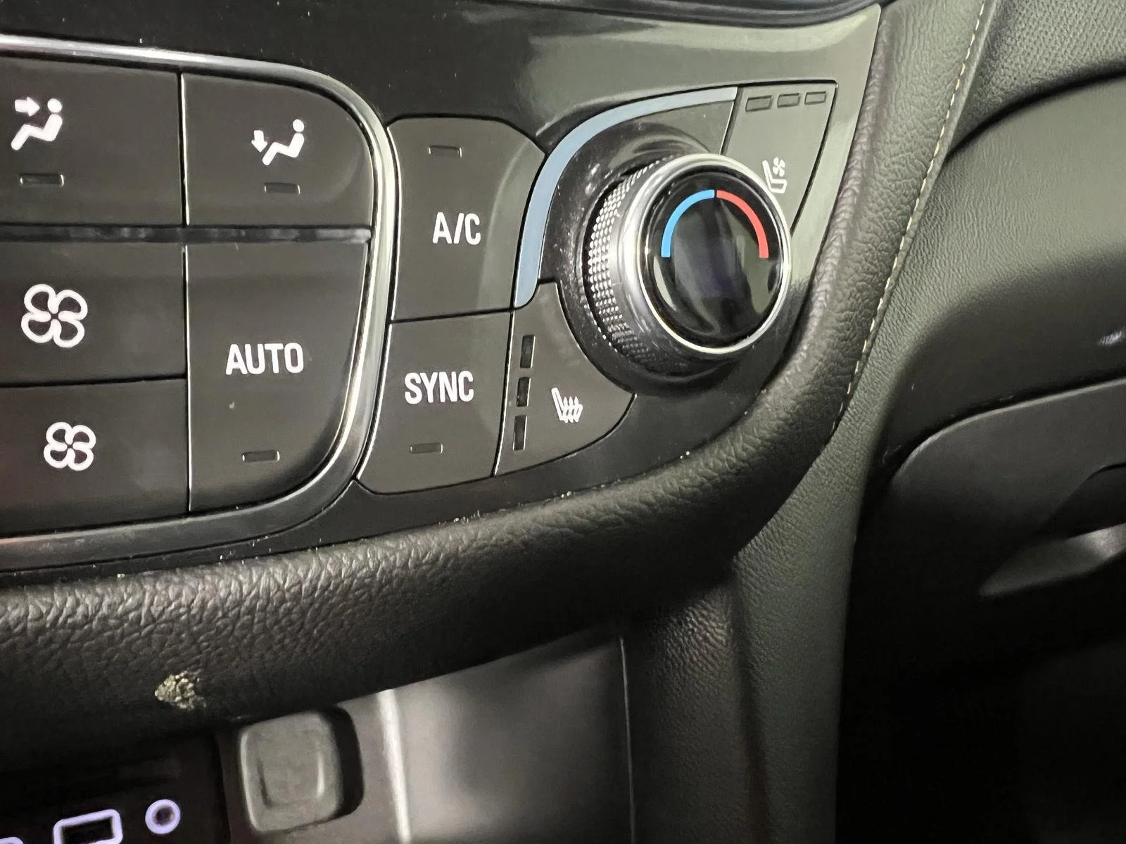 Used 2024 Lakeshore Blue Metallic Chevrolet Premier image 8