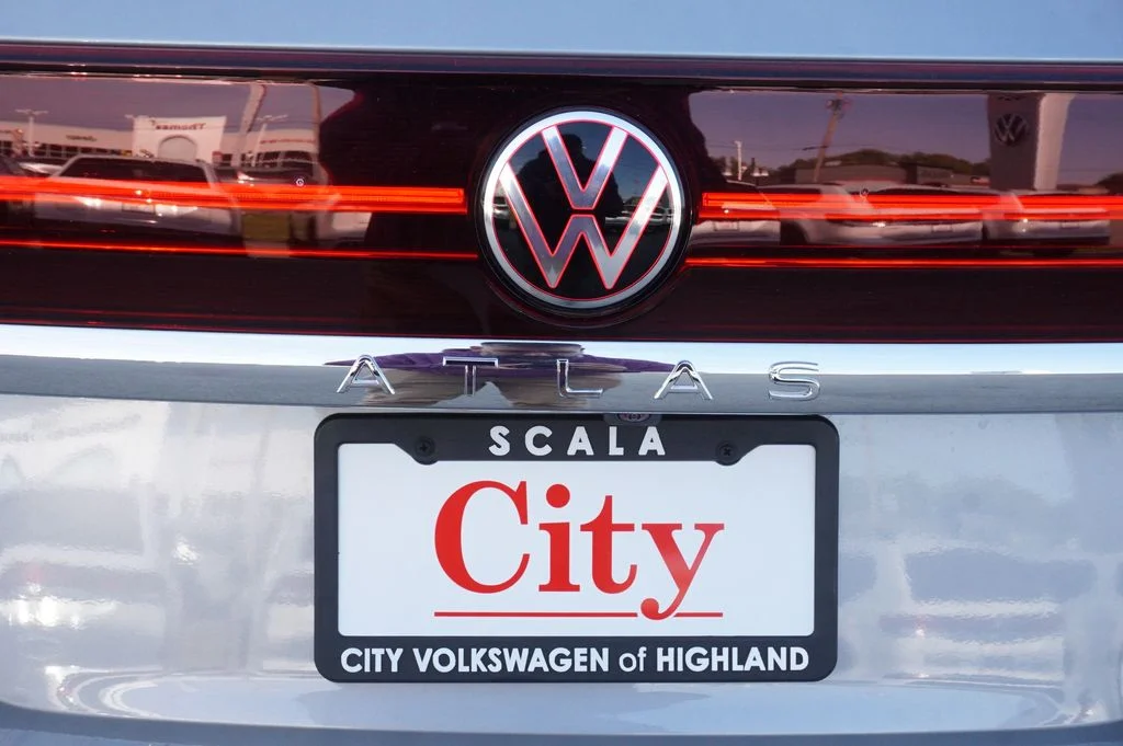 New 2026 Silver Volkswagen 2.0T SE w/Technology image 39