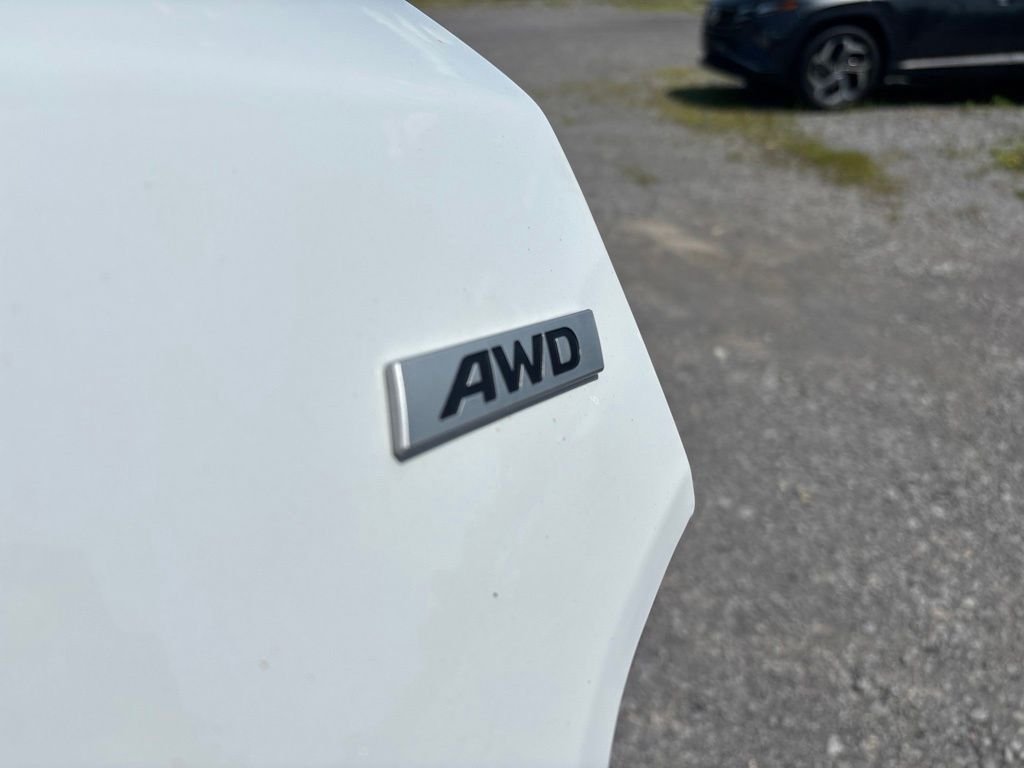 Used 2020 White Hyundai SEL image 15