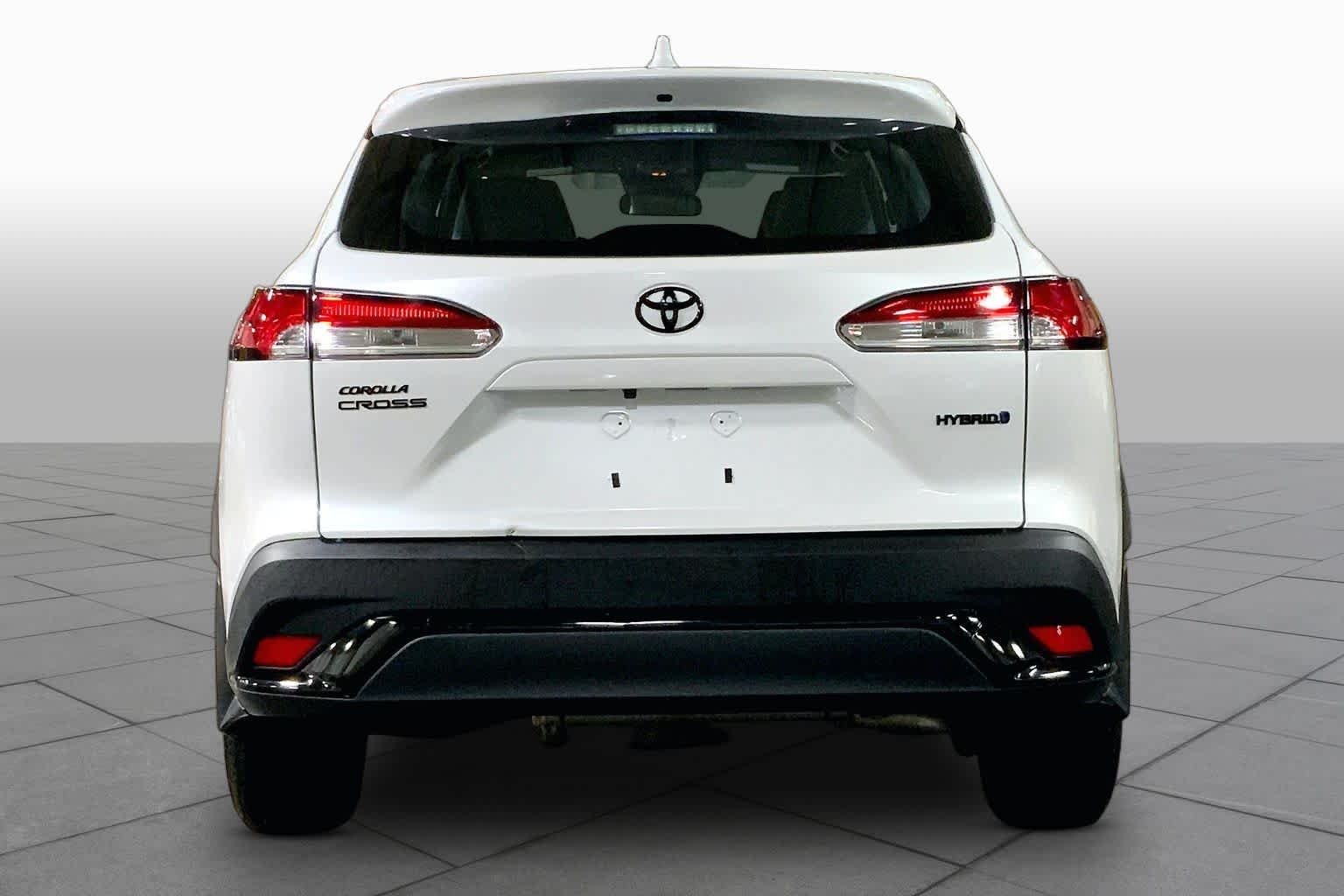 Used 2024 Wind Chill Pearl Toyota Hybrid S image 5