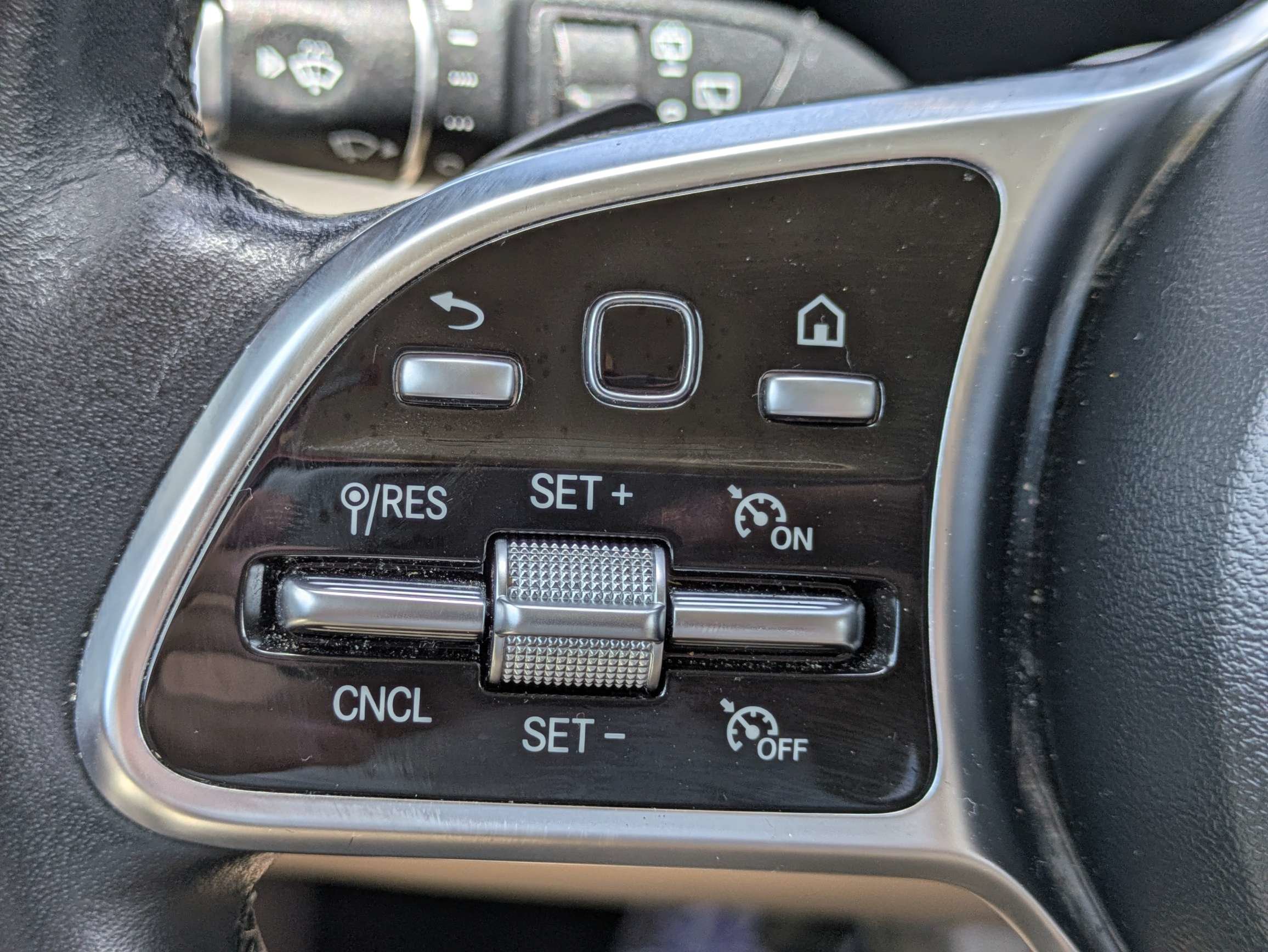 2022 Mercedes-Benz GLC GLC300 - Photo 28