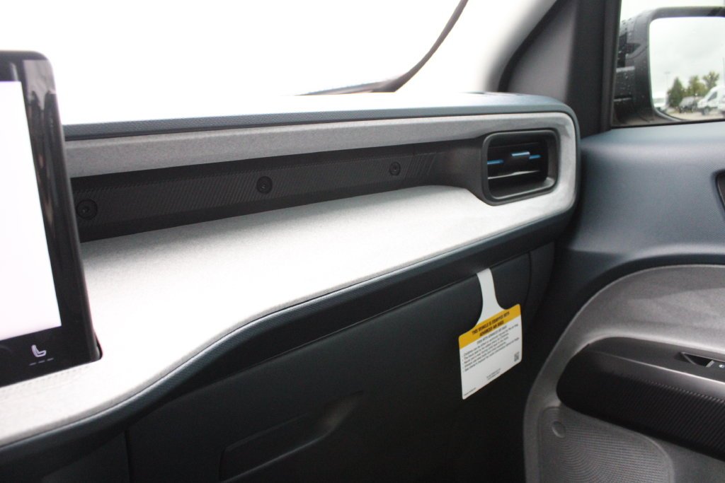 New 2026 Carbonized Gray Metallic Ford XLT image 19
