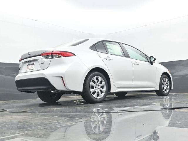 Used 2025 Wind Chill Pearl Toyota LE image 24