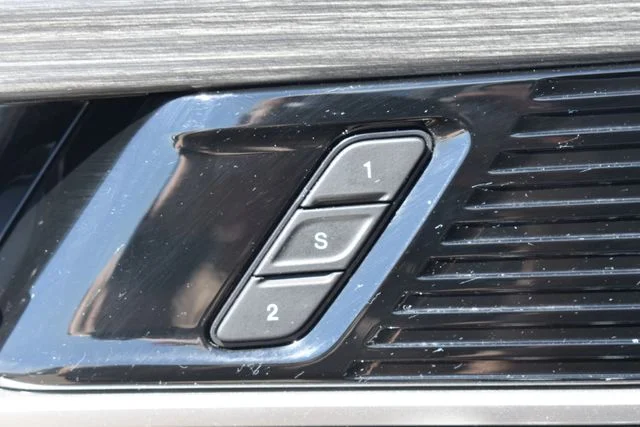 2024 Jeep Wagoneer Series II - Photo 11