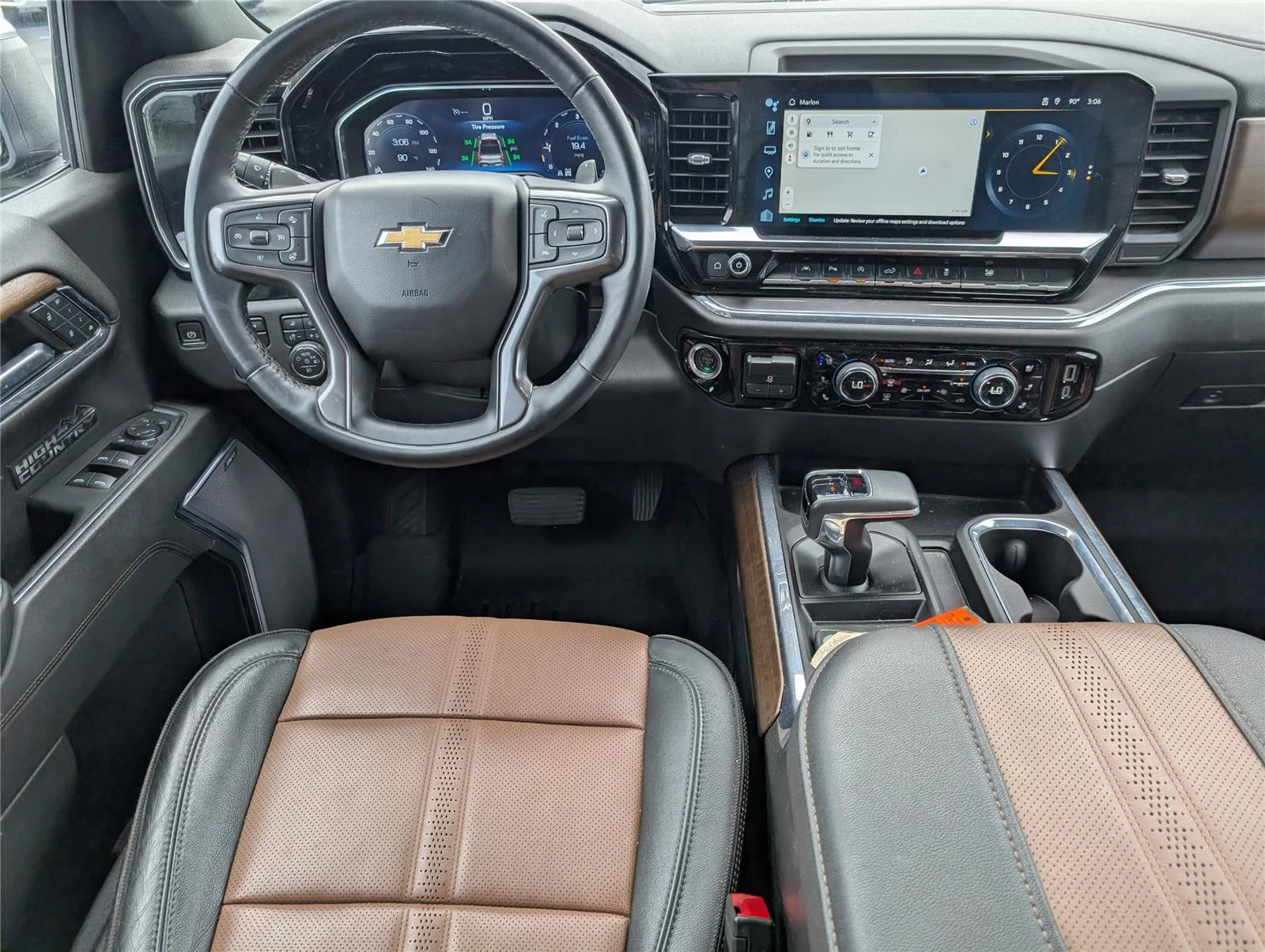 Used 2024 Black Chevrolet High Country image 28