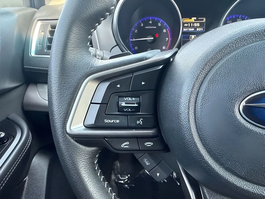 Used 2018 Silver Subaru 2.5i Premium image 16