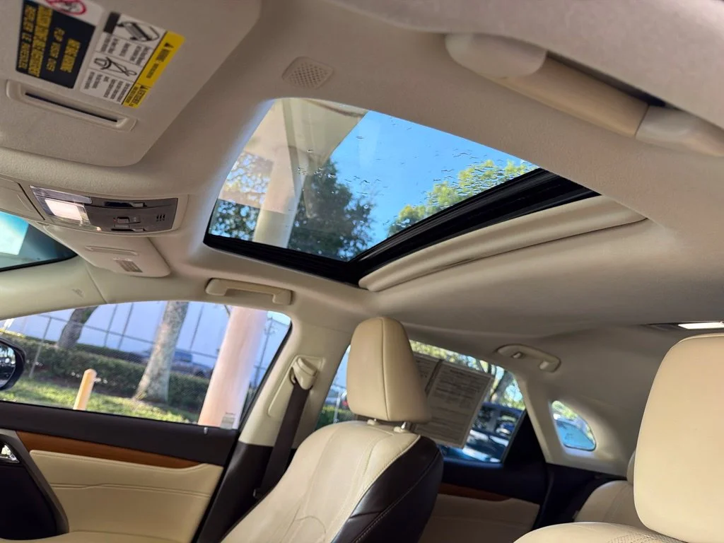 Used 2018 Red Lexus 350 image 19