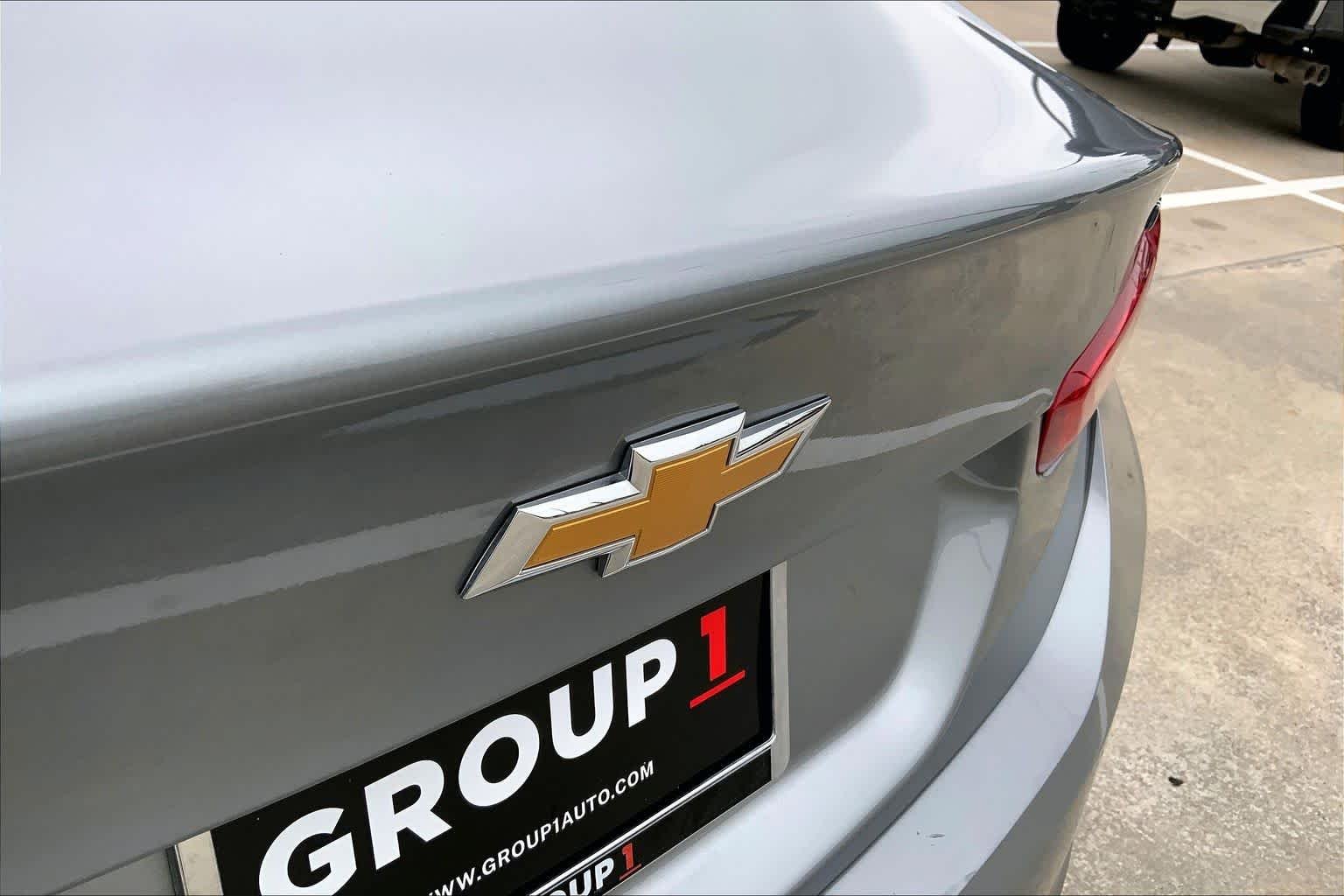 Used 2024 Sterling Gray Metallic Chevrolet LT image 31