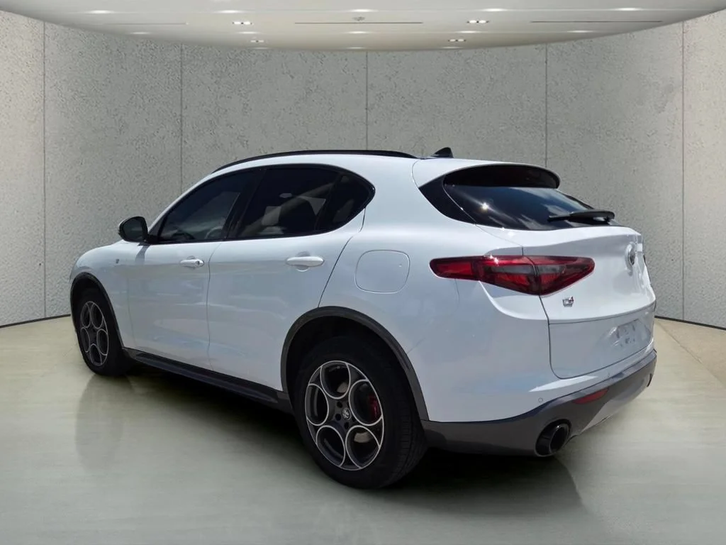 Certified Used 2022 Alfa White Alfa Romeo Ti image 7