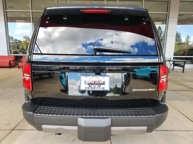 Used 2025 Black Toyota Base image 13