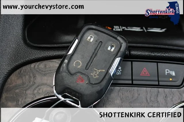 Used 2023 White GMC Denali image 36