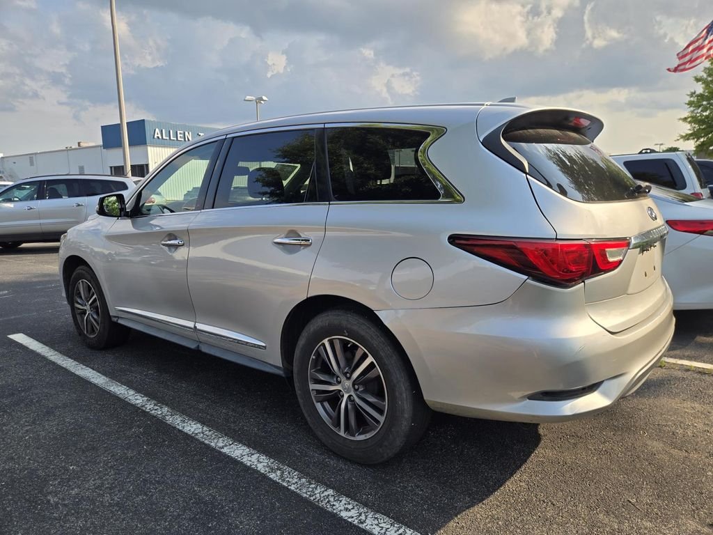 Used 2017 Silver INFINITI Base image 5
