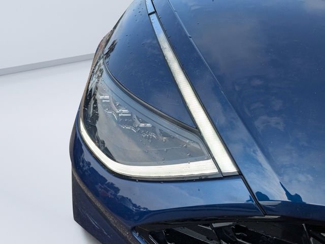 Used 2020 Blue Hyundai Limited image 9