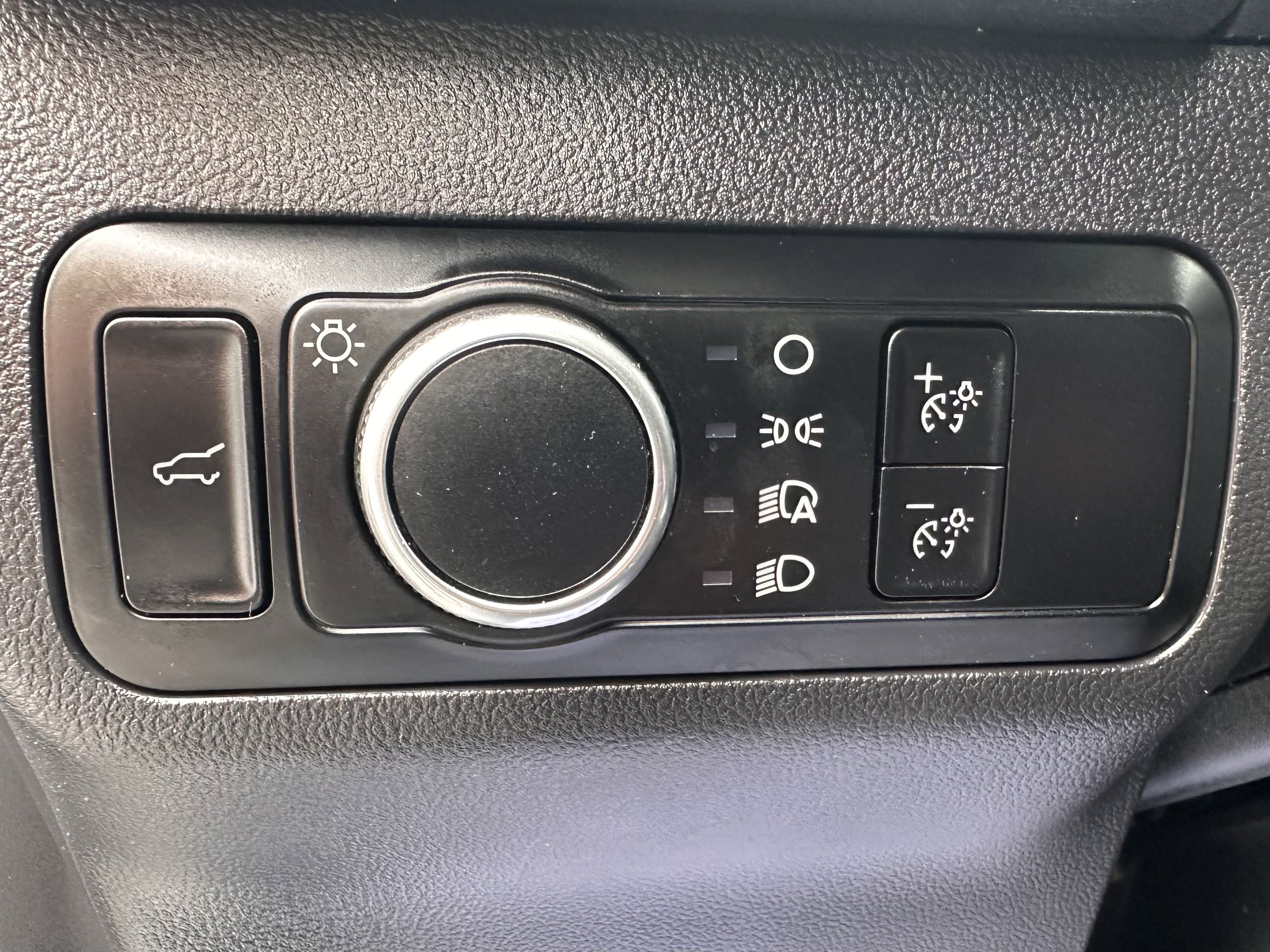 Certified Used 2024 Iconic Silver Metallic Ford Active image 19