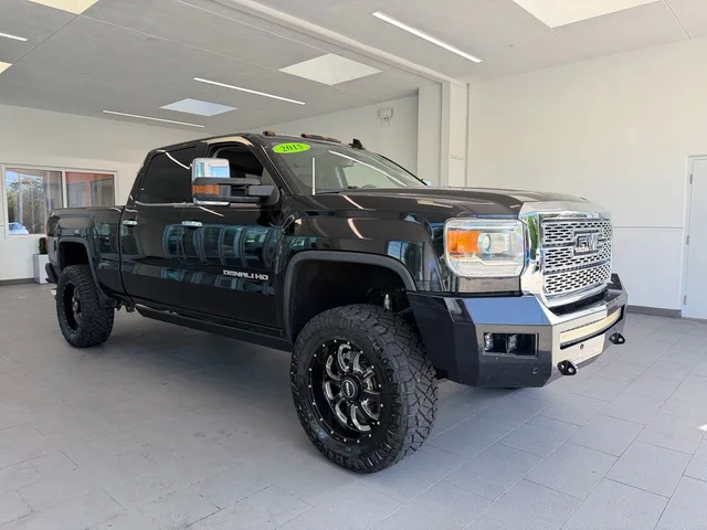 2015 GMC Sierra 2500HD Denali