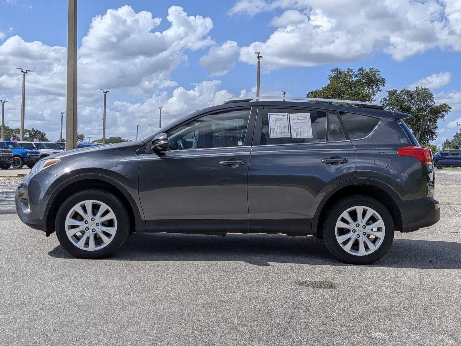 Used 2015 Gray Toyota Limited image 11
