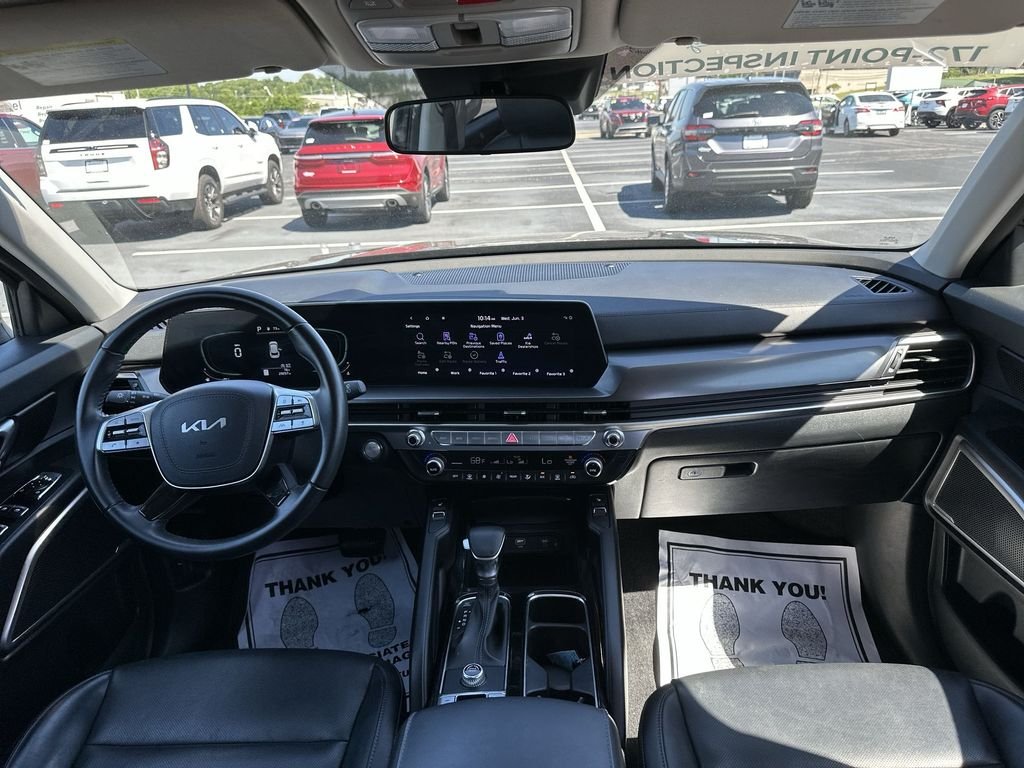 Used 2024 Black Kia S image 10