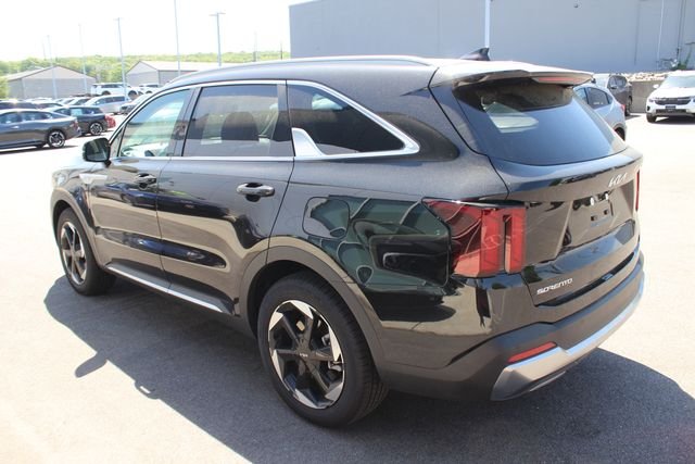 Used 2026 Black Kia EX image 29