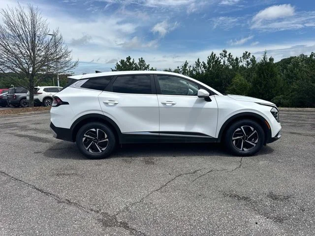 Used 2024 White Kia LX image 3