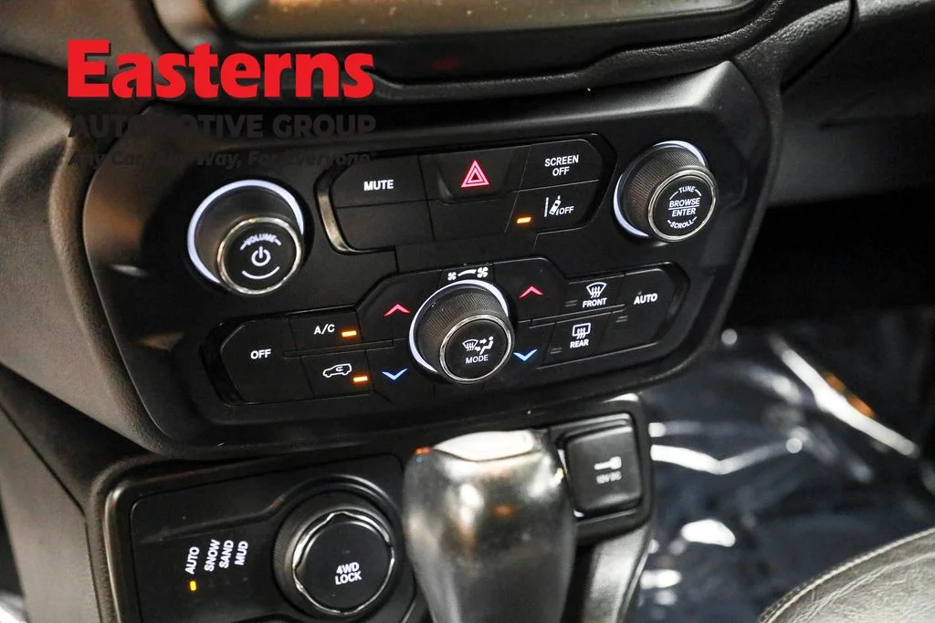 Used 2021 Gray Jeep Limited image 20