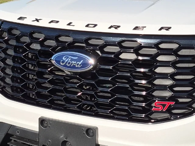 Used 2025 White Ford ST image 36