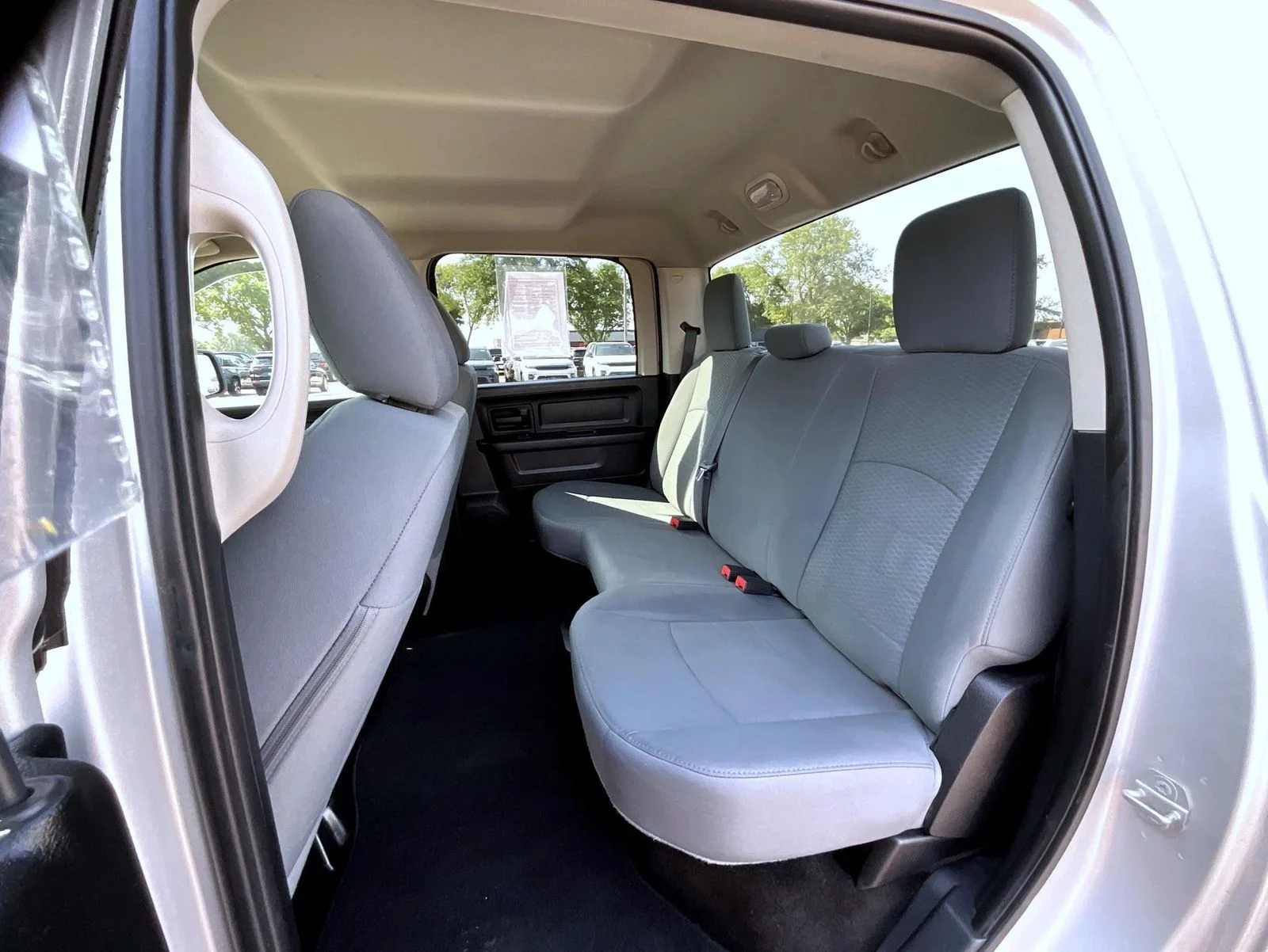 Used 2015 Silver Ram Express image 21