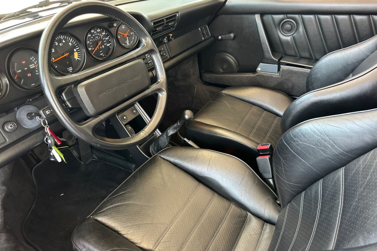 Used 1989 GUARDS RED Porsche Speedster image 4