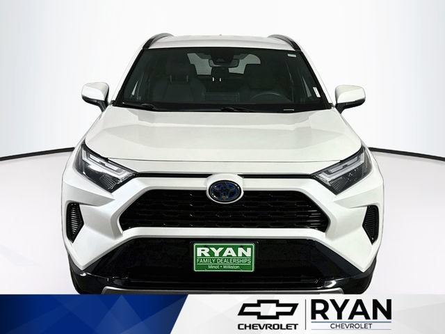 Used 2024  Toyota Hybrid SE image 2