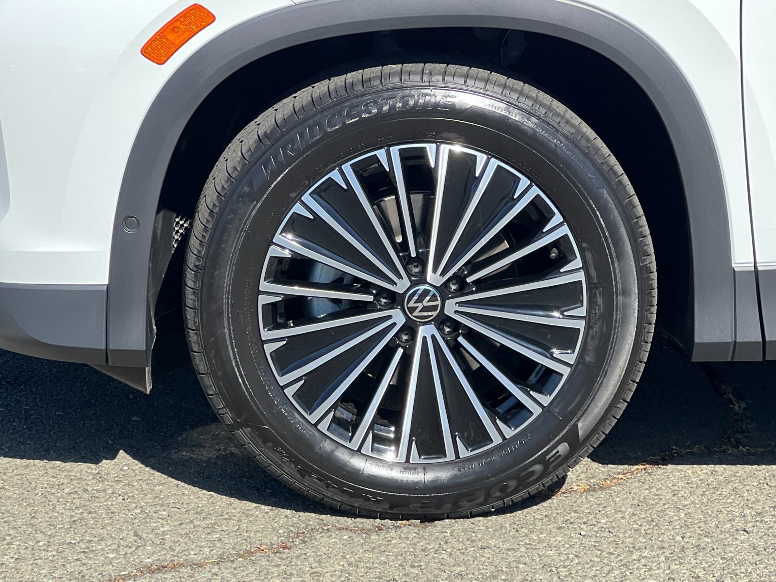 New 2026 Pure White Volkswagen S image 24