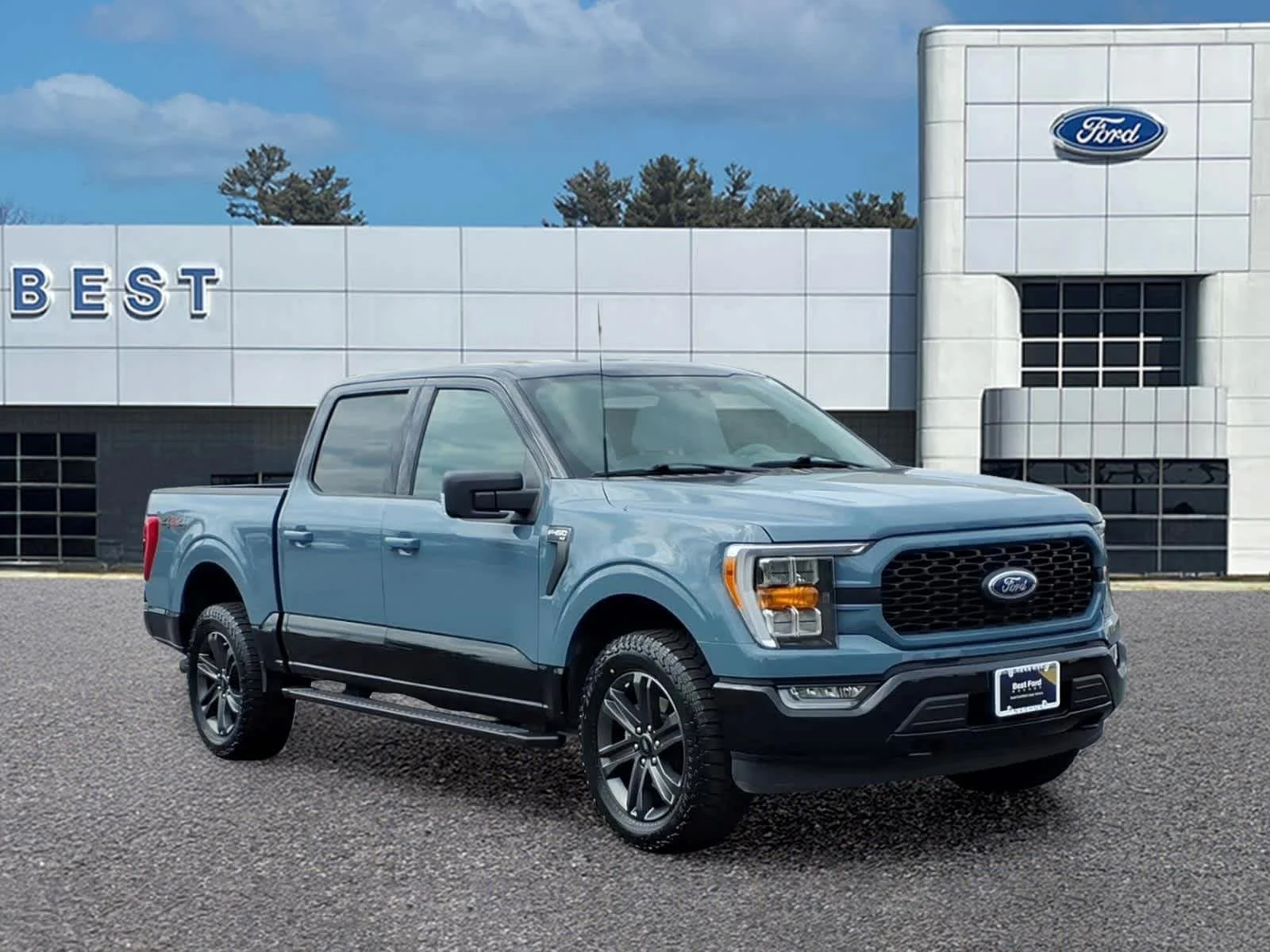 Used 2023 Area 51/Agate Black Ford XLT image 9