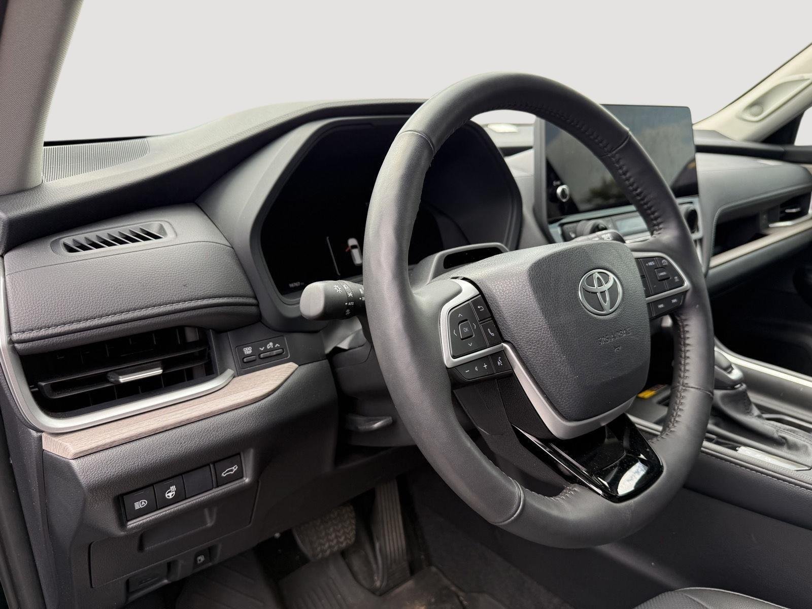 Used 2026 Midnight Black Metallic Toyota Platinum image 11