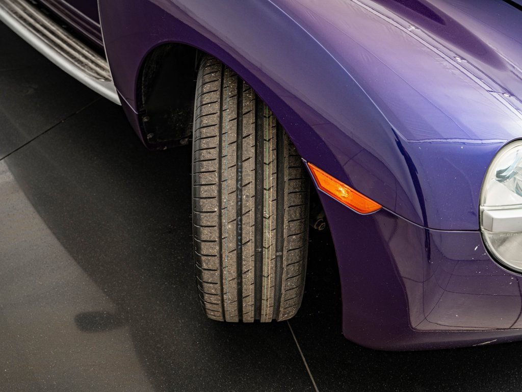 Used 2004 Ultra Violet Metallic Chevrolet  image 44