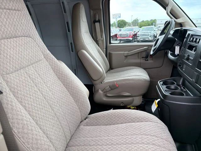 New 2026 White GMC Work Van image 21