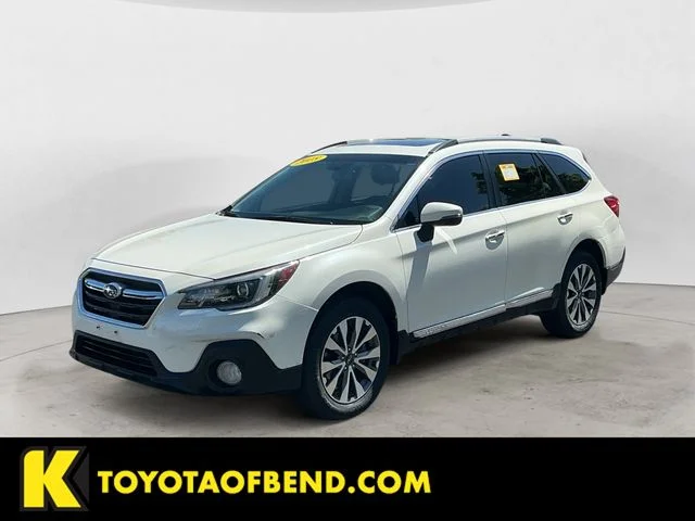 2018 Subaru Outback 2.5i Touring's photo