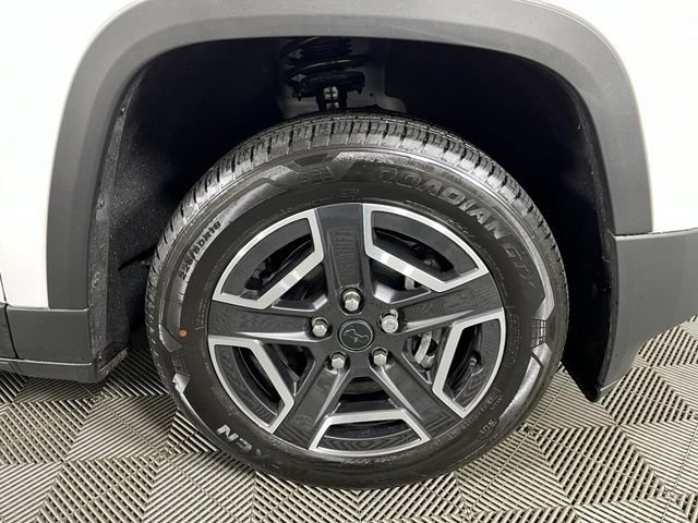 Used 2026 White Jeep Limited image 9