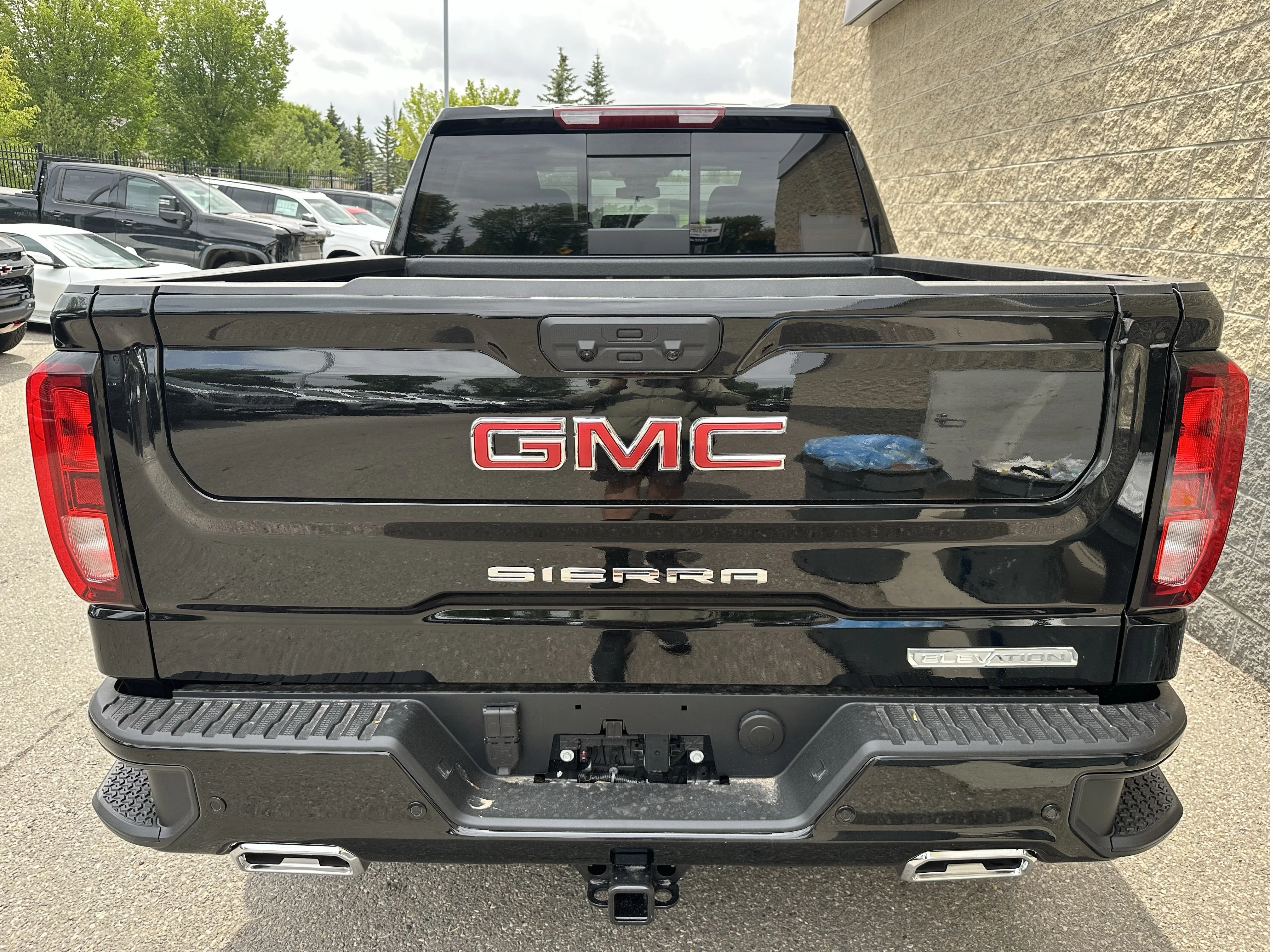 New 2026 Onyx Black GMC Elevation image 5