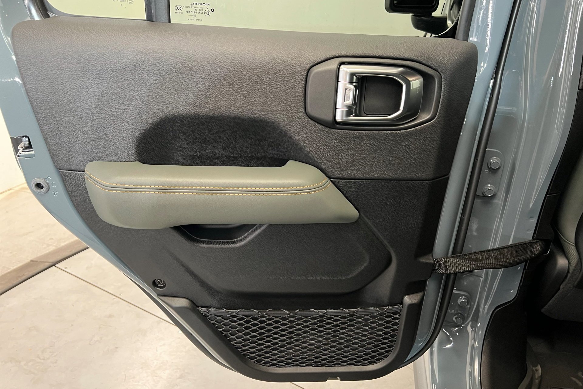 New 2025 Anvil Clearcoat Jeep Mojave X image 19