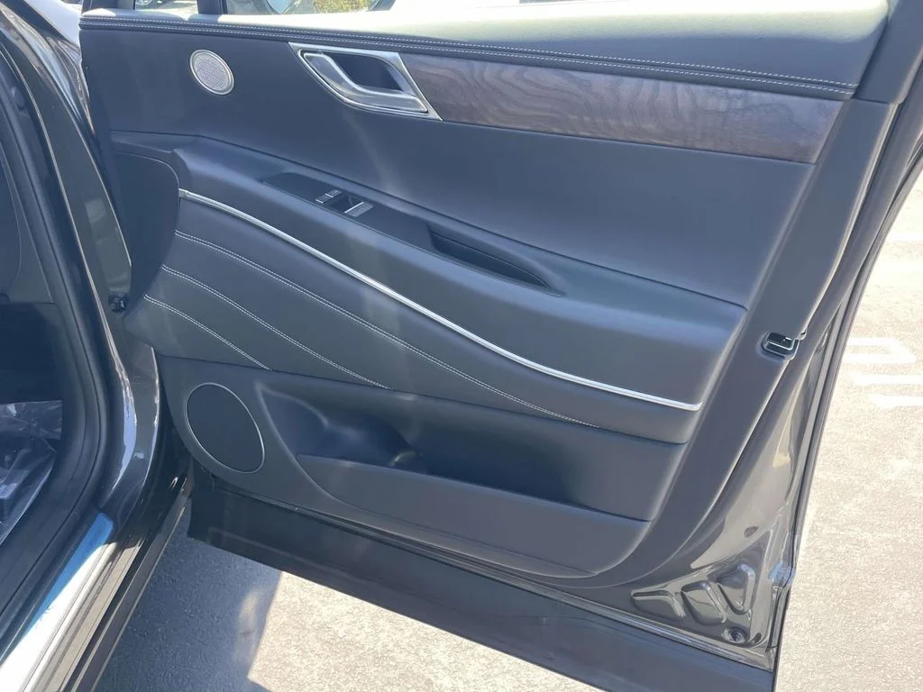 New 2026 Gray Genesis 2.5T Select image 26