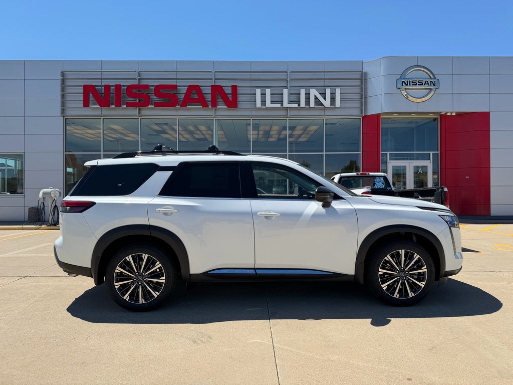 New 2026 Everest White Pearl TriCoat Nissan Platinum image 1