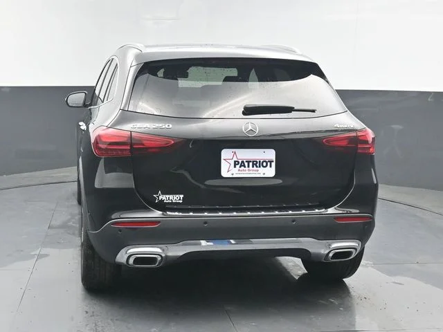 Used 2025 Black Mercedes-Benz GLA 250 image 4