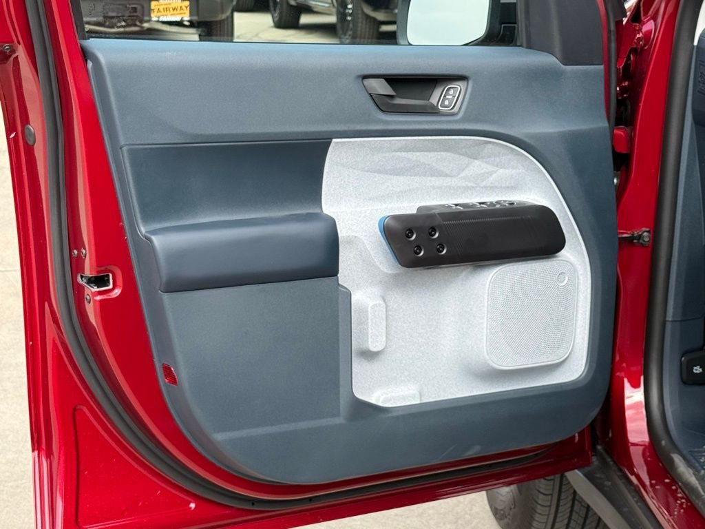 New 2025 Ruby Red Metallic Tinted Clearcoat Ford XLT image 8
