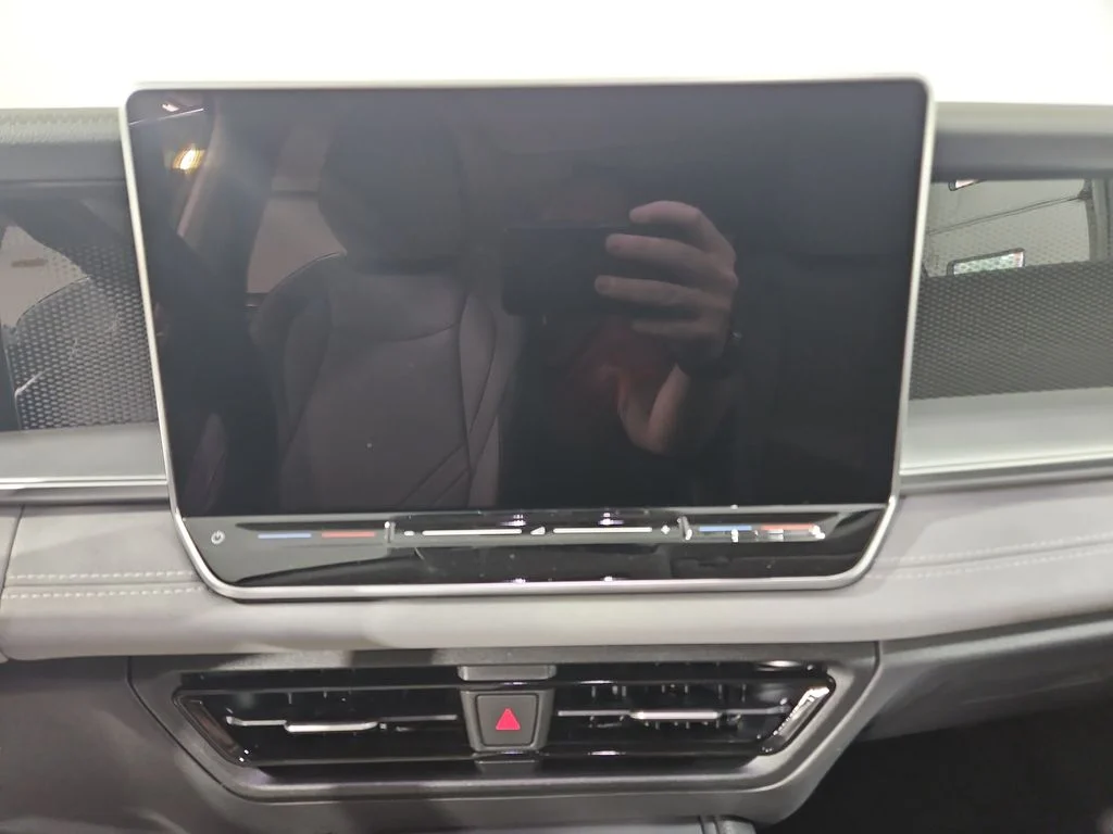 New 2026 Gray Volkswagen 2.0T SE image 18