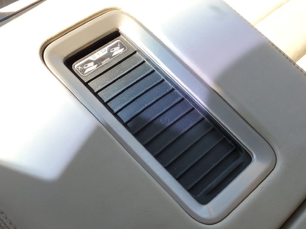 Used 2020 White GMC Denali image 33