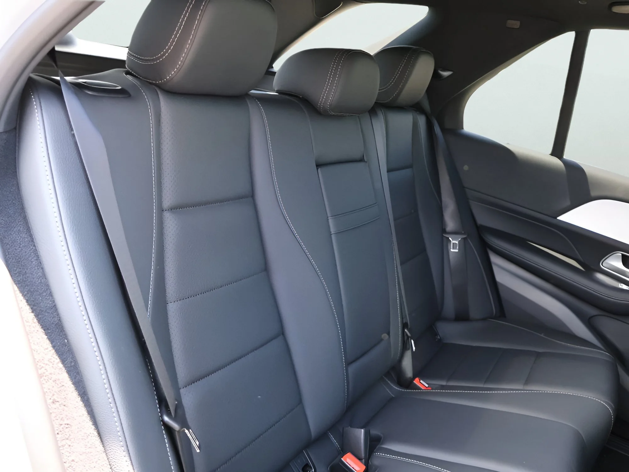 New 2026 MANUFAKTUR Alpine Gray Mercedes-Benz GLE 350 image 12