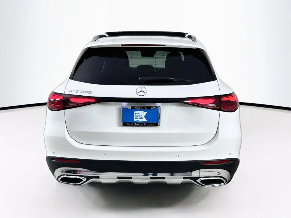 Used 2024 Polar White Mercedes-Benz GLC 300 image 6